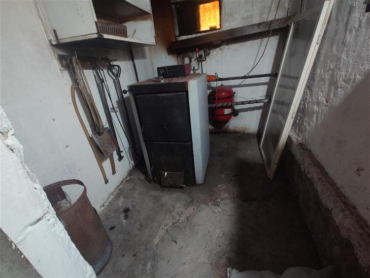 Casă individuală cu 3 camere cu Teren 1088 Mp în Vața de Jos