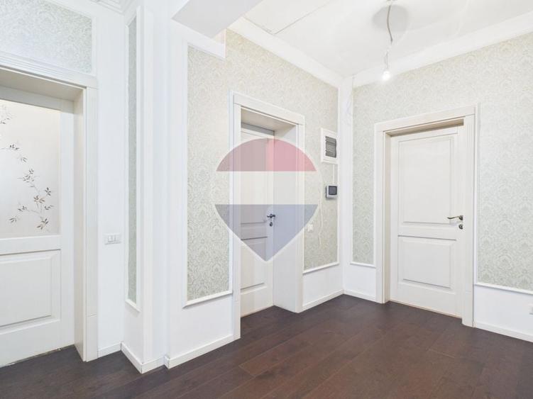 Casă individuală cu 5 camere cu Teren 448 Mp în Brâncoveanu