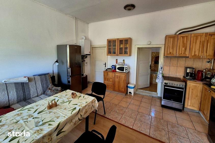 Casă cu 3 camere cu Teren 2753 Mp în Șercaia