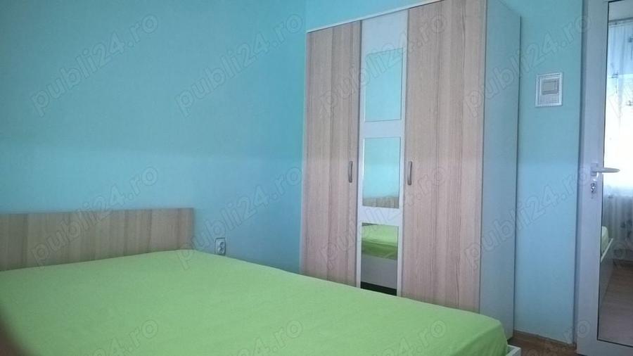 Apartament cu 3 camere decomandat în Complex Studențesc