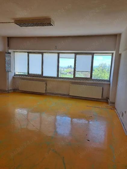 Spațiu comercial, de 200 mp, în Codlea