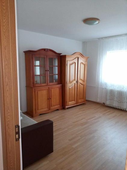 Garsonieră decomandată în Central