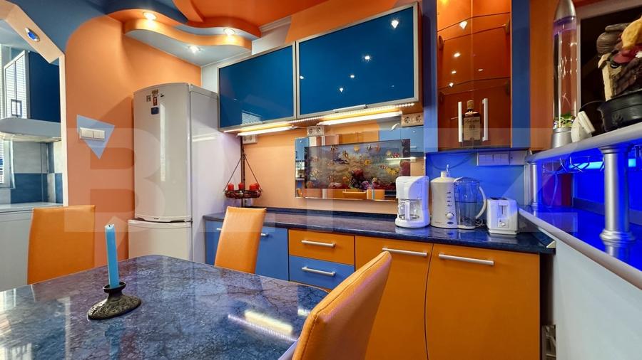 Apartament de vanzare, 3 camere, 75 mp, centrul civic - 1