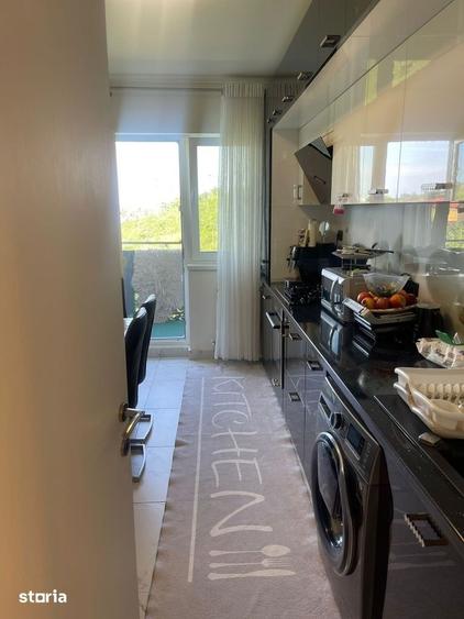 Apartament cu 2 camere decomandat în Titan