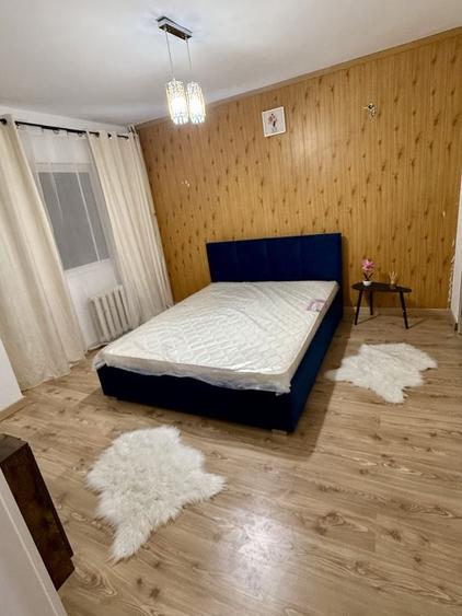 Apartament cu 2 camere decomandat în Prundu