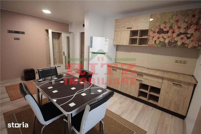 Apartament cu 3 camere semidecomandat în Central