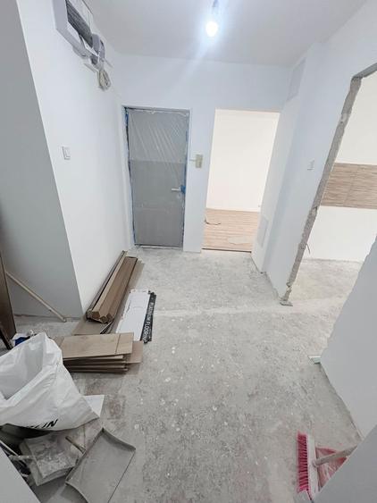 Apartament cu 3 camere decomandat în Berceni
