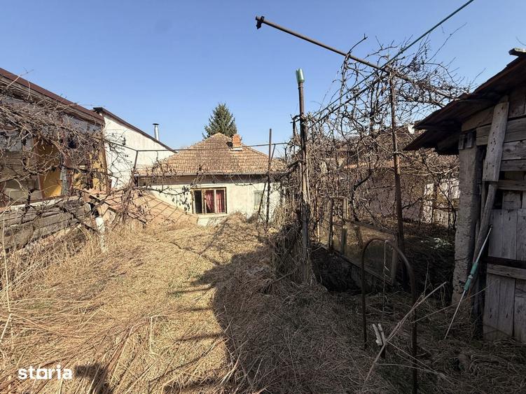 Casă cu 5 camere cu Teren 532 Mp în Gruia