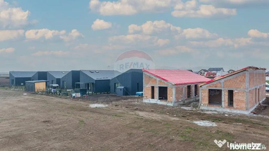 Casă cu 3 camere cu Teren 357 Mp în Hărman