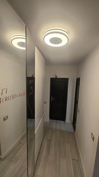 Apartament cu 4 camere decomandat în Crângași