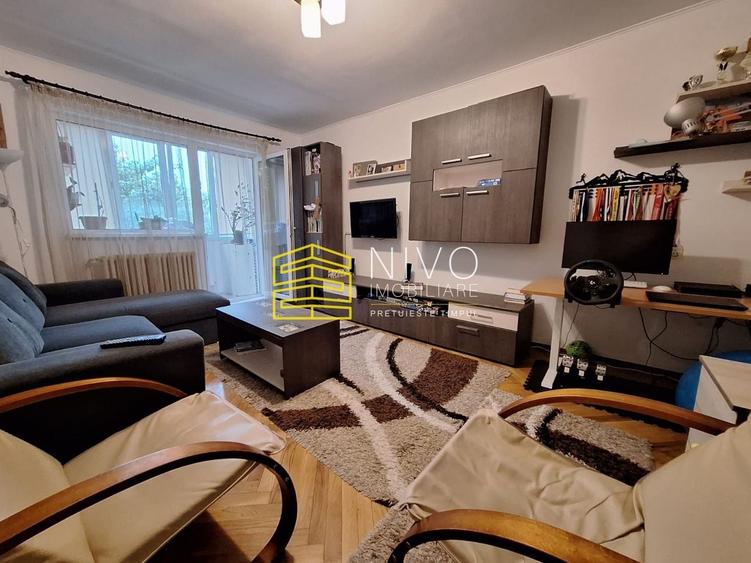 Apartament cu 3 camere decomandat, mobilat în Dâmbu Pietros