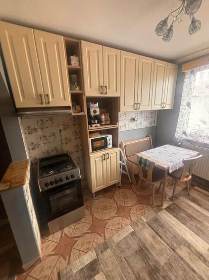 Apartament cu 2 camere decomandat în Livada