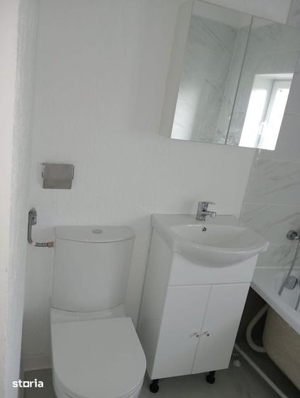 Casă cu 3 camere cu Teren 600 Mp în Central