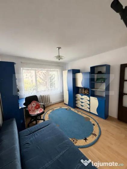 Apartament cu 2 camere semidecomandat în Central