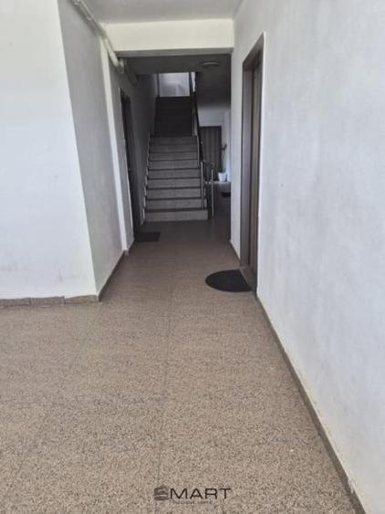 Apartament cu 2 camere semidecomandat în Micești