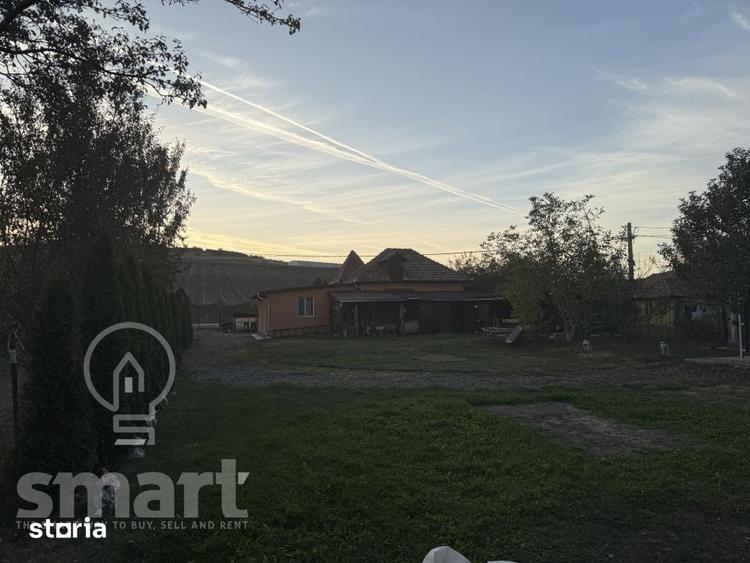 Casă cu 4 camere decomandat cu Teren 1140 Mp în Florești