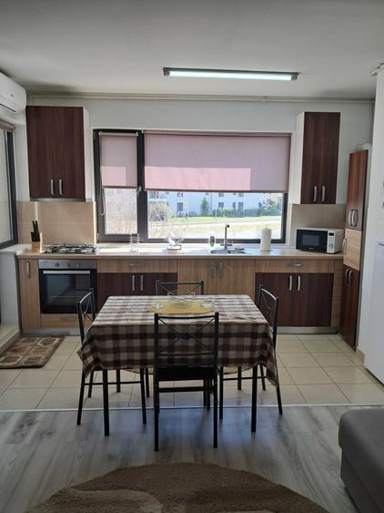 Apartament cu 2 camere semidecomandat în Est