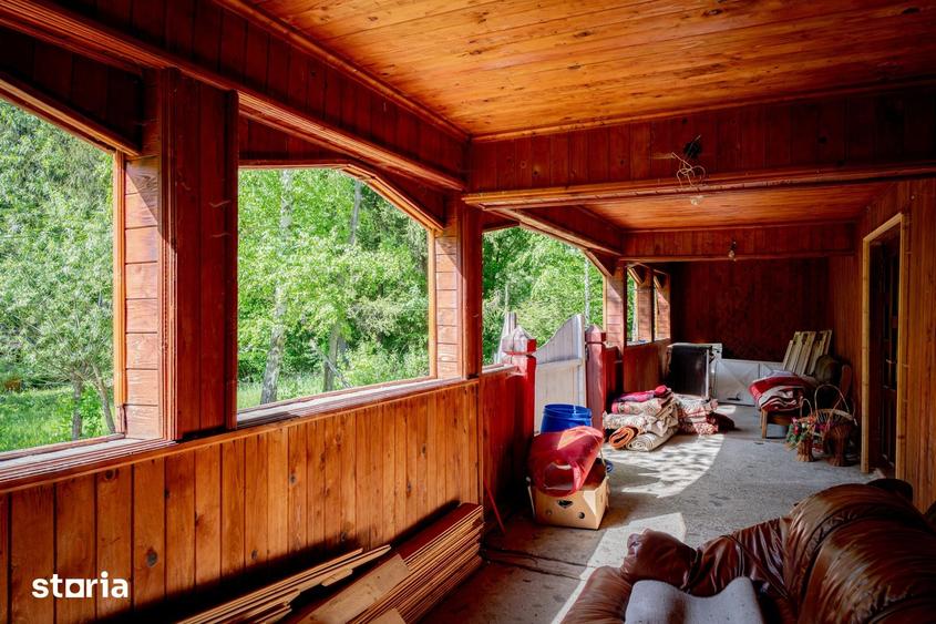 Casă cu Teren 2700 Mp în Brusturoasa