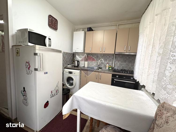 Casă cu 2 camere cu Teren 10 Mp în Central