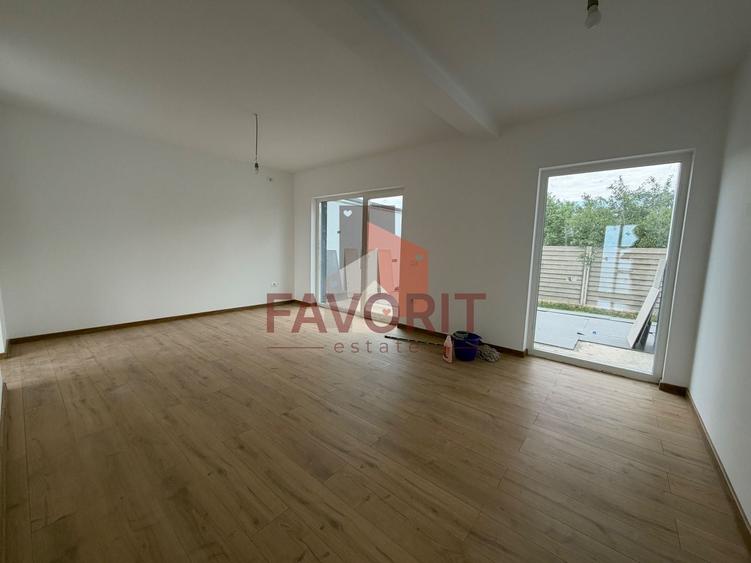 Duplex cu 3 camere cu Canalizare în Ianova