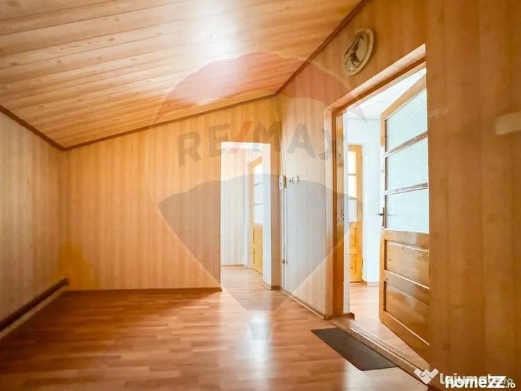 Spațiu comercial, de 573 mp, în Casa de Cultură