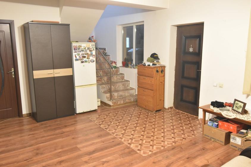 Casă individuală cu 5 camere cu Canalizare în Clinceni