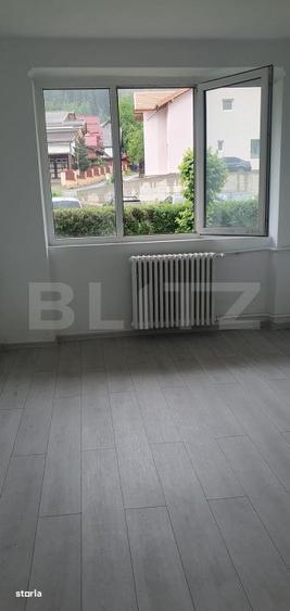 Apartament 3 camere semidecomandat, renovat, nemobilat in Vatra Dornei - 4