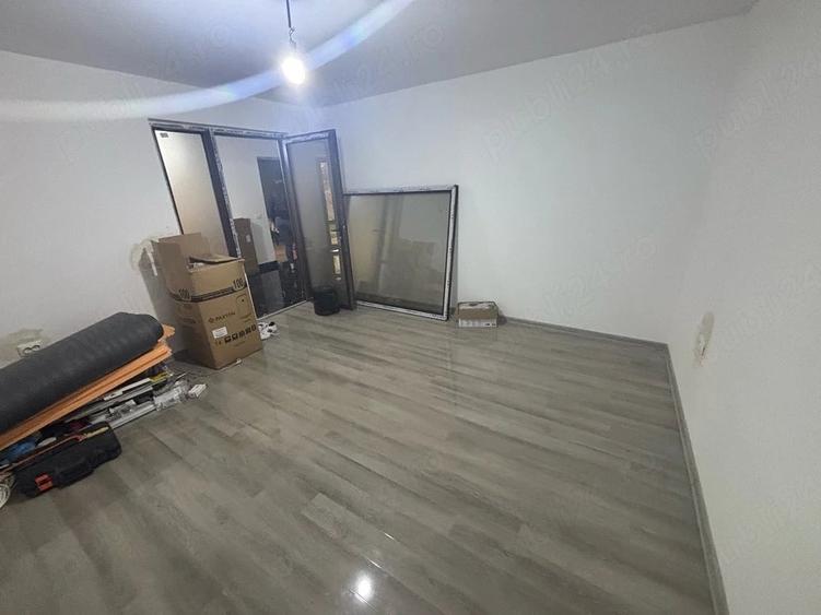Casă cu 3 camere cu Teren 1300 Mp în Central