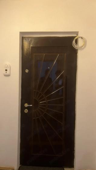 Apartament cu 3 camere decomandat în Dorobanți 1