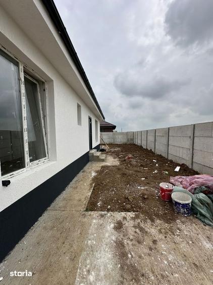 Casă cu 3 camere cu Teren 400 Mp în Central