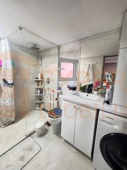 Casă individuală cu 3 camere cu Canalizare în Tomis II