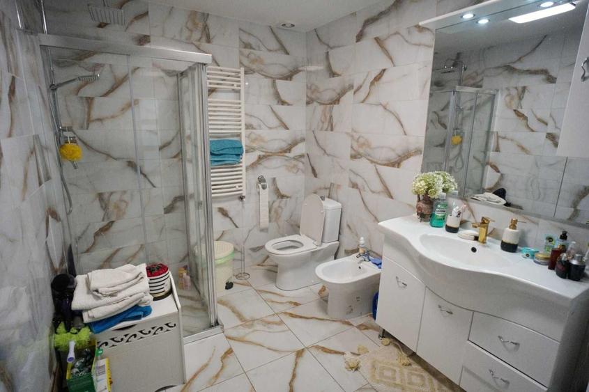 Casă cu 4 camere în Răducăneni