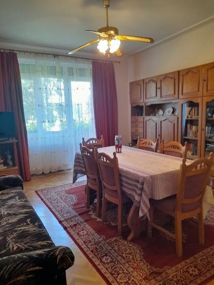 Duplex cu 4 camere cu Canalizare în Semicentral