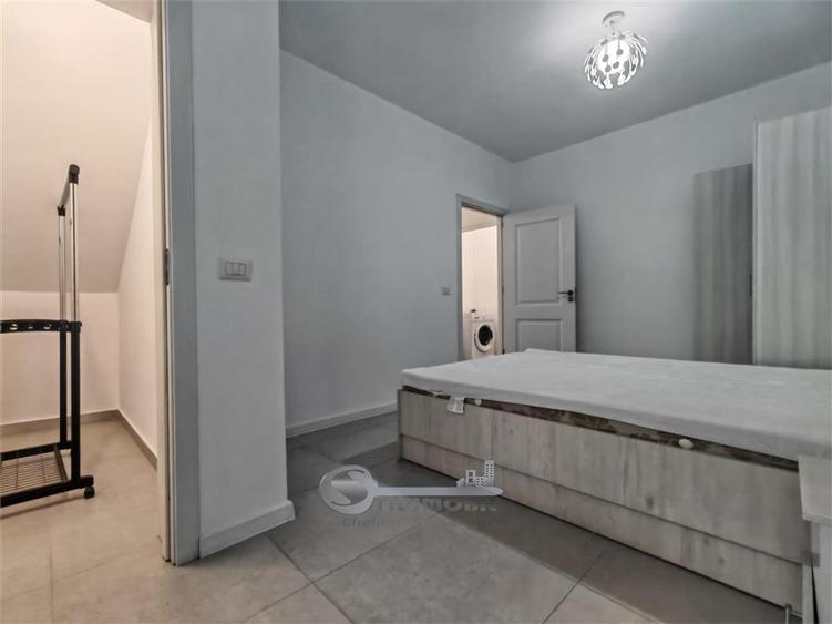 Apartament cu 3 camere decomandat, mobilat în Cug