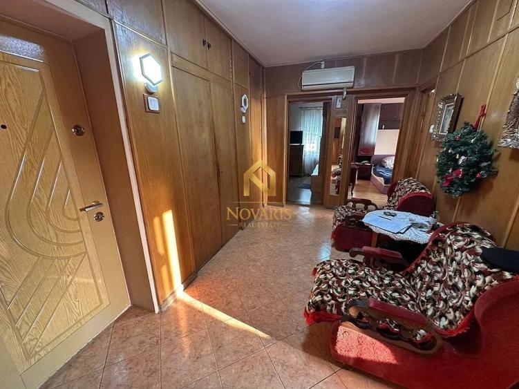 Apartament cu 3 camere decomandat, mobilat în Central