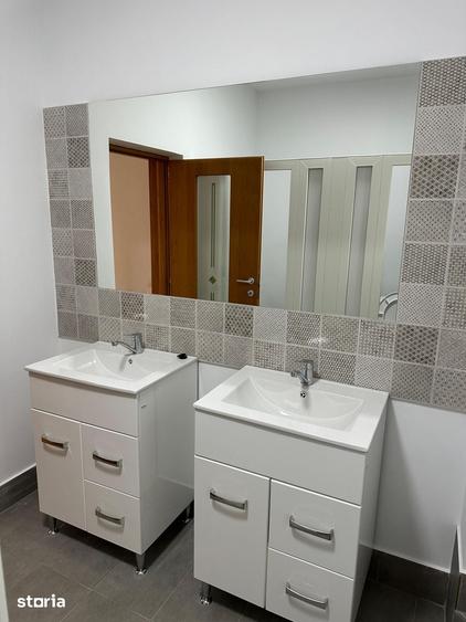 Casă cu 9 camere cu Canalizare în Drumul Taberei