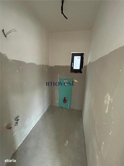 Casă cu 4 camere cu Teren 350 Mp în Odoreu