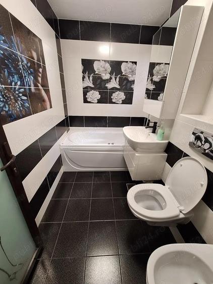 Apartament cu 4 camere decomandat în Burdujeni