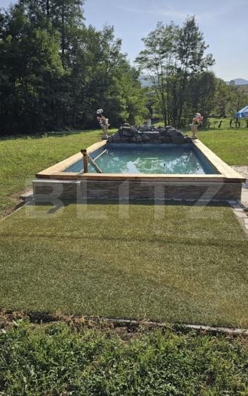 Casă individuală cu 3 camere cu Canalizare în Luncoiu de Sus