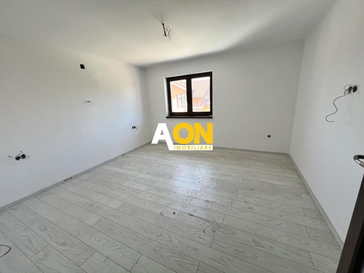 Casă individuală cu 4 camere cu Teren 804 Mp în Micești