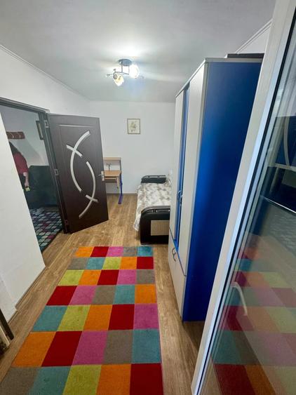 Apartament cu 2 camere nedecomandat în Podu Roș