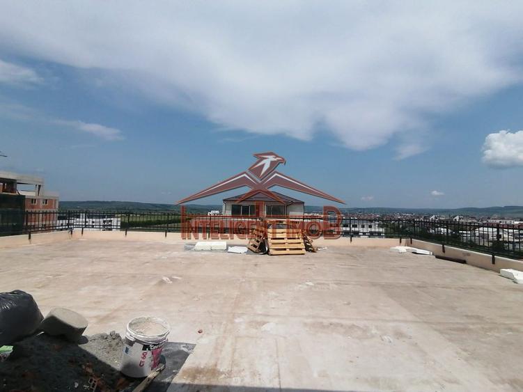 Apartament cu 3 camere decomandat, mobilat în Central