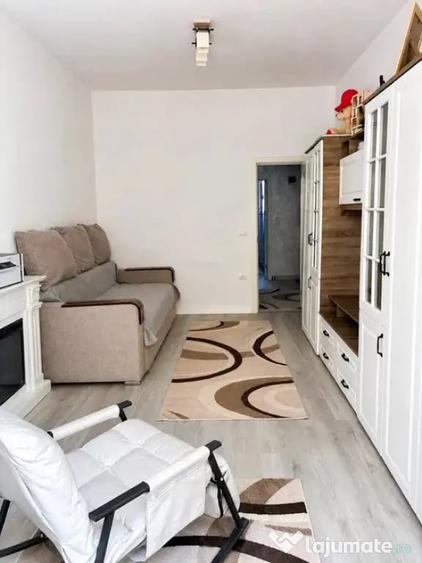 Apartament cu 3 camere decomandat în Burdujeni
