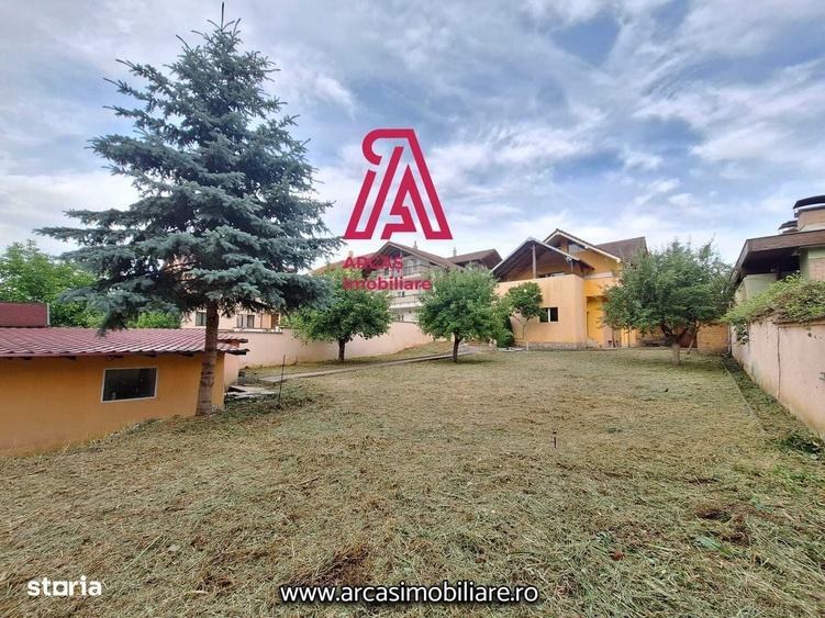 Casă cu 4 camere cu Teren 970 Mp în Sub Arini
