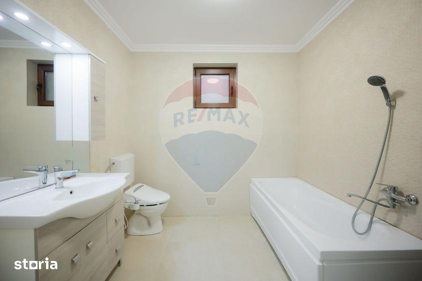 Casă cu 3 camere cu Teren 500 Mp în Biharia