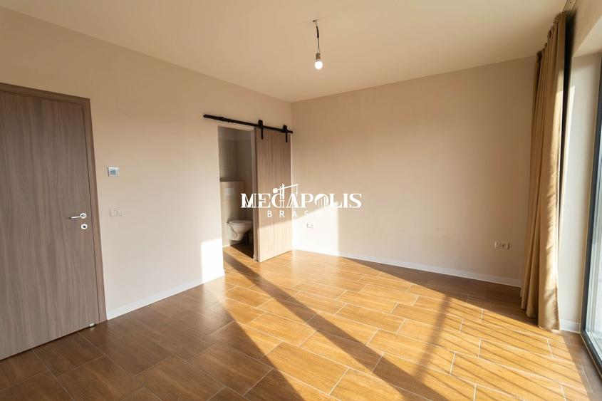 Duplex cu 5 camere cu Canalizare în Tărlungeni