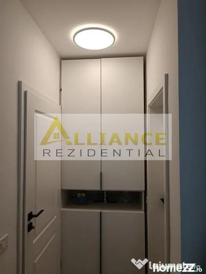 Apartament cu 3 camere decomandat în Metalurgiei