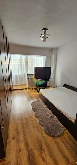 Apartament cu 2 camere decomandat în P-ța Unirii