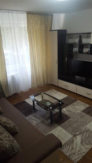 Apartament cu 3 camere semidecomandat în Chibrit