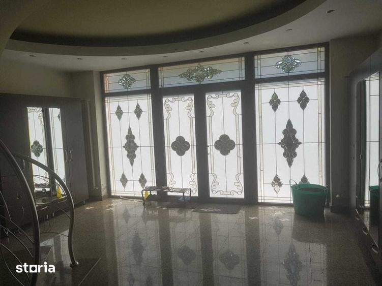 Casă cu 4 camere cu Teren 860 Mp în Central
